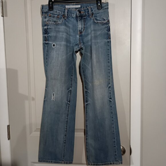 Old Navy Women's Straight Distressed Jeans Size 4 - Picture 1 of 10